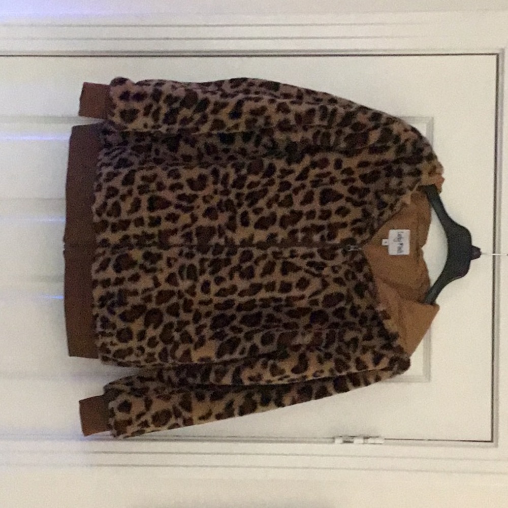 Lucky finds cheetah print jacket
